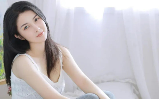 重生35岁那年，老公为了青梅，当街打架毁我政审，我让他破家败业，悔不当初