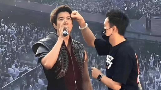 王力宏缝 39 针、周深险些坠台！演唱会安全乱象真该整治了