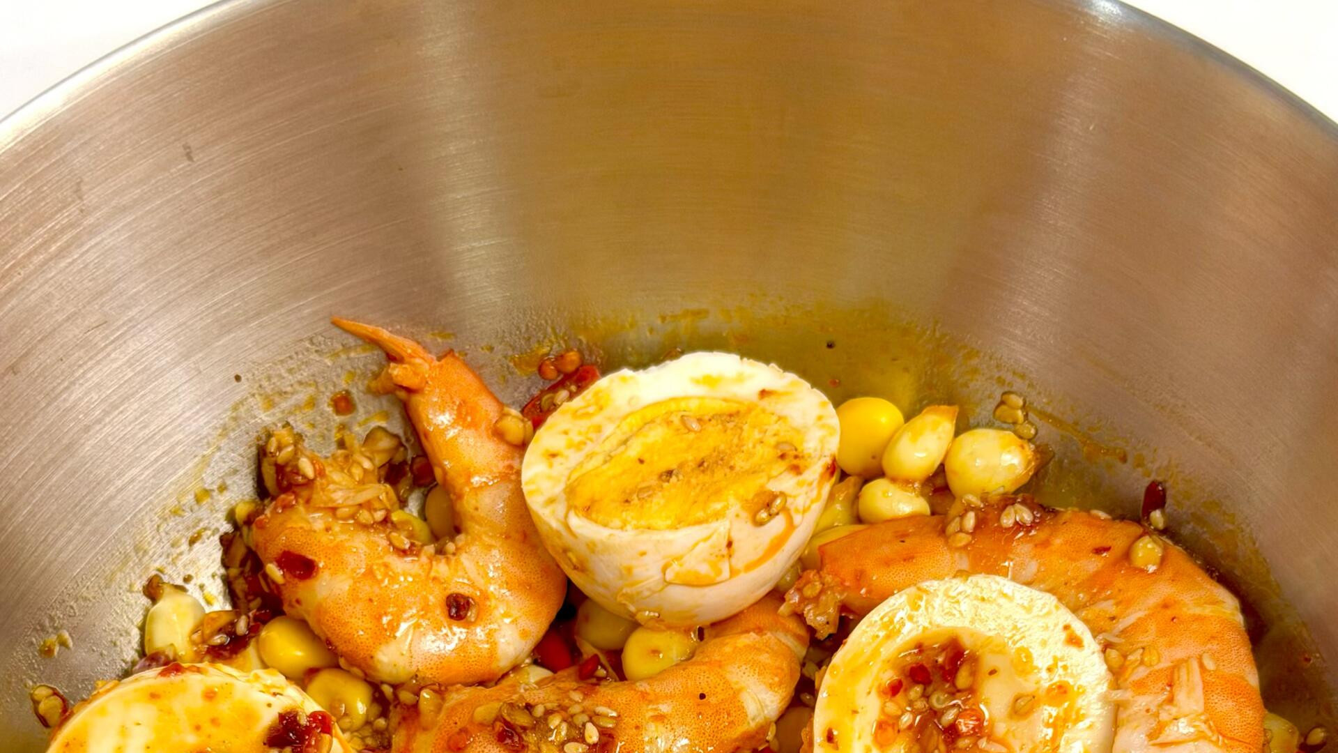 有幸在亲戚家吃过一次的玉米鸡蛋拌虾仁，惊艳到我了！！