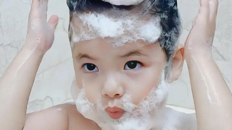 婴儿沐浴露哪个品牌好？2026 专业实测榜单，新手宝妈选品不踩坑