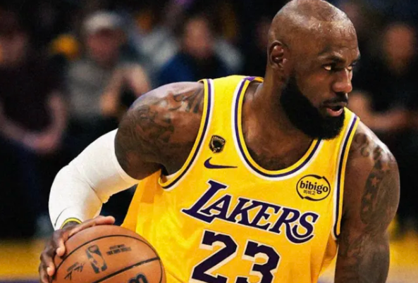 NBA季后赛，湖人以（1）107-98（0）战胜火箭。
在湖人系列赛1-0领先火