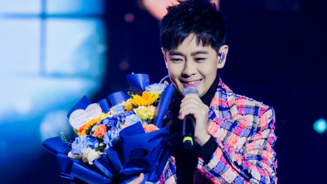 林志颖儿子“Kimi”正脸曝光，和他妈妈长得好像