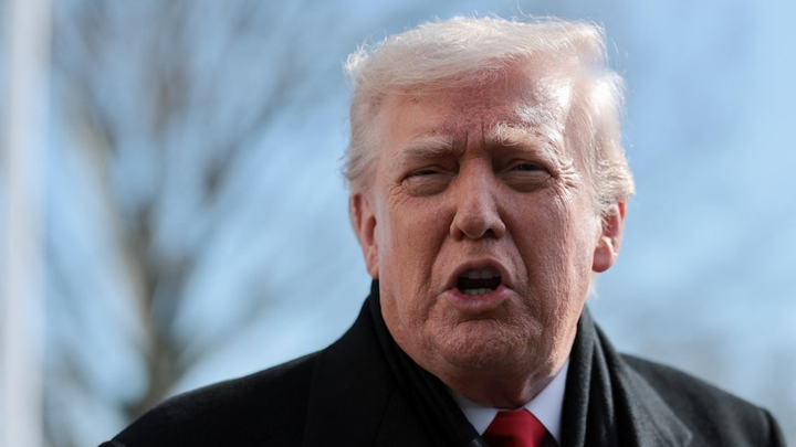 法官怒令美移民局长出庭受审，明州移民行动陷僵局