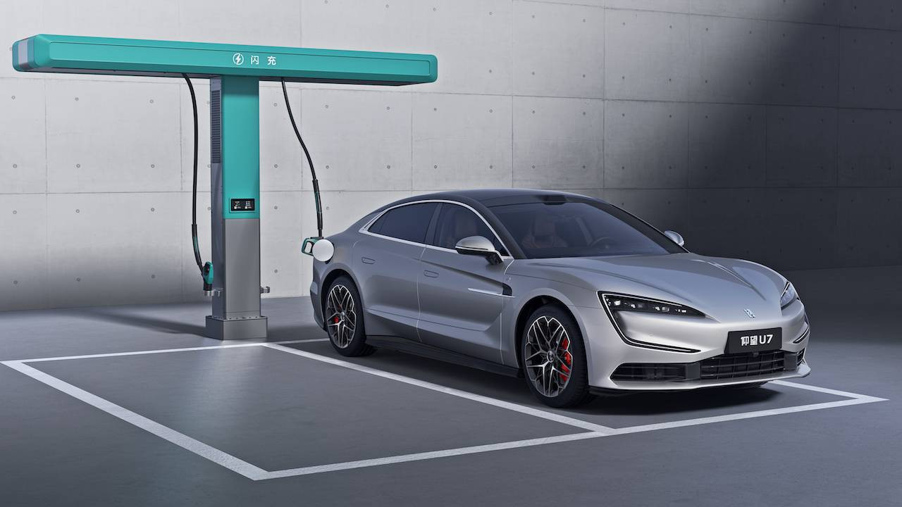 续航、操控、舒适全面进阶，仰望2026款旗舰车型重磅上市