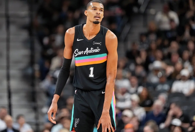 NBA近五年DPOY奖得主！！！
1、斯玛特：15.4分4.5篮板5.9助攻1.