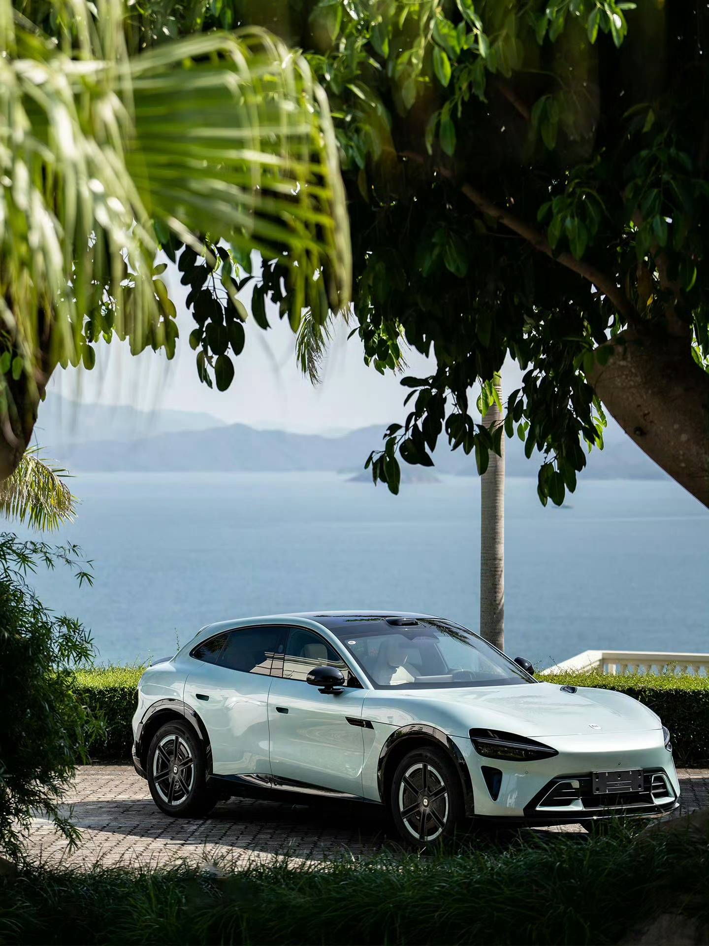 雷军对于汽车的要求确实很高！特别是小米YU7这款车，无论是从性能还是外观审美，都