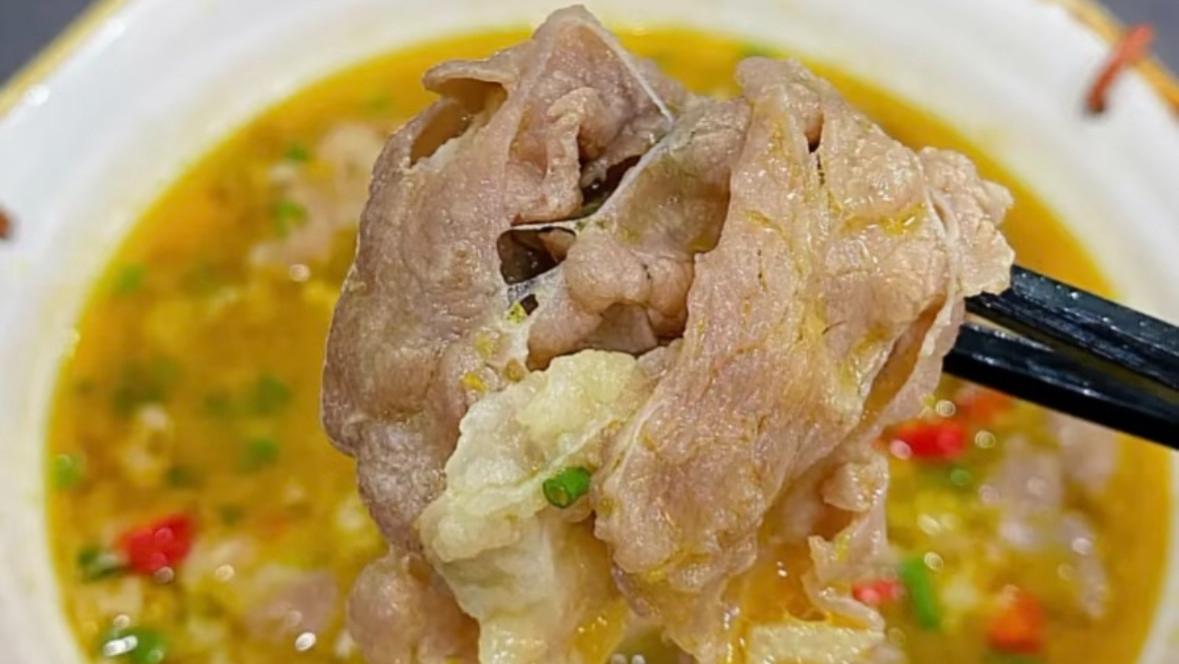 一锅金灿灿的酸汤，足以打败所有食欲不振