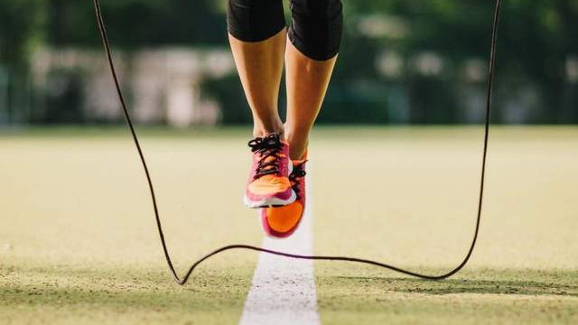 2026跳绳专用耳机｜分享十款低音带感稳固不掉的运动耳机