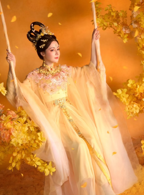 夏夜的星空再璀璨，也比不上你望向我的眼睛