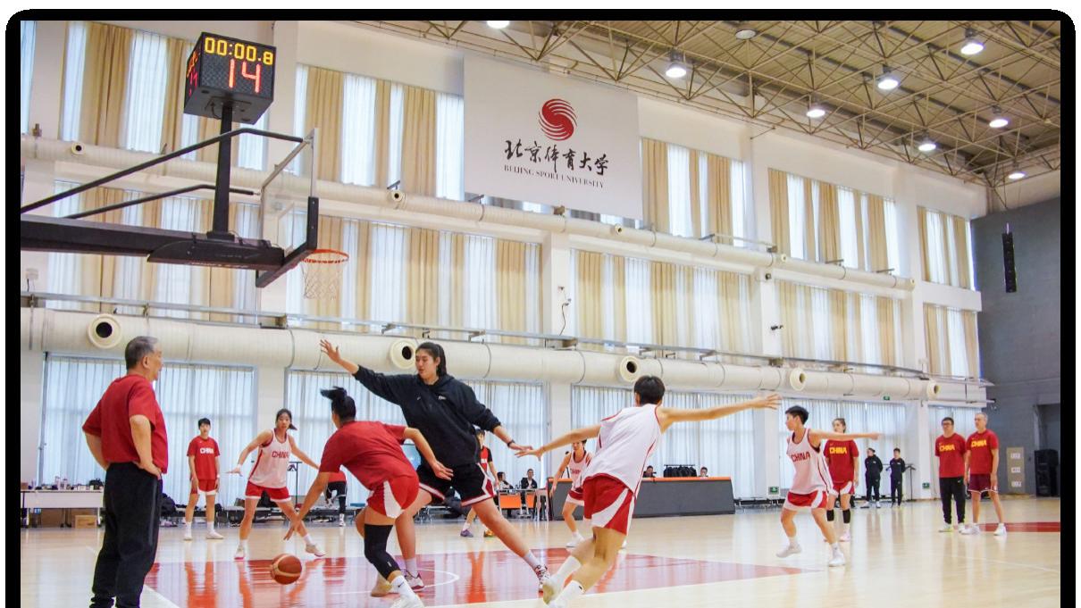 砍28+10+4帽仍被质疑！张子宇3问题难改善 这不光是宫鲁鸣的问题