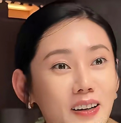 秋瓷炫爆料老公尴尬一幕
飞机延误4小时，她用于晓光信用卡买包，把男方搞得一宿没睡