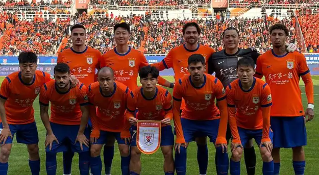 0-3、0-0中超两支升班马的揭幕战以不胜的结局开始了新赛季！
辽宁铁人是上赛季