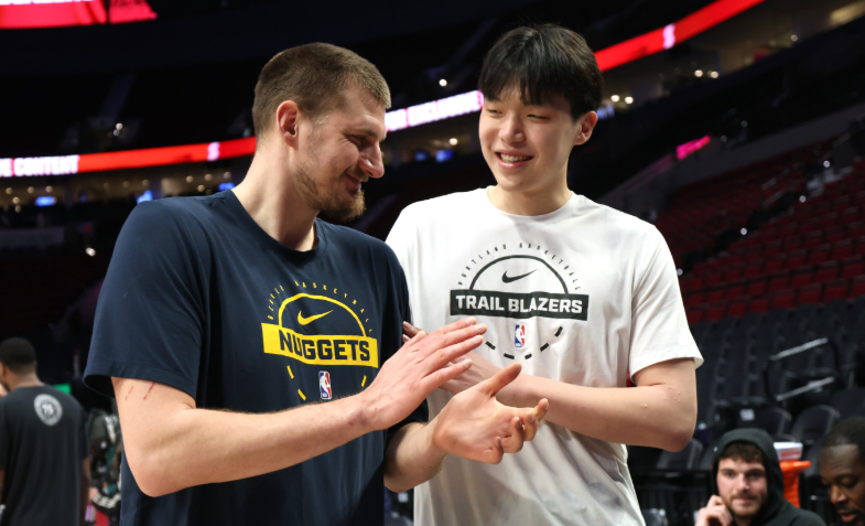 杨瀚森对标约基奇，一道防守天堑拦死 NBA 轮换！