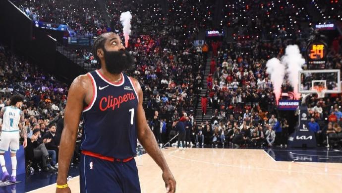 哈登主动提出交易离开快船，6年第4个错误的选择！佩服