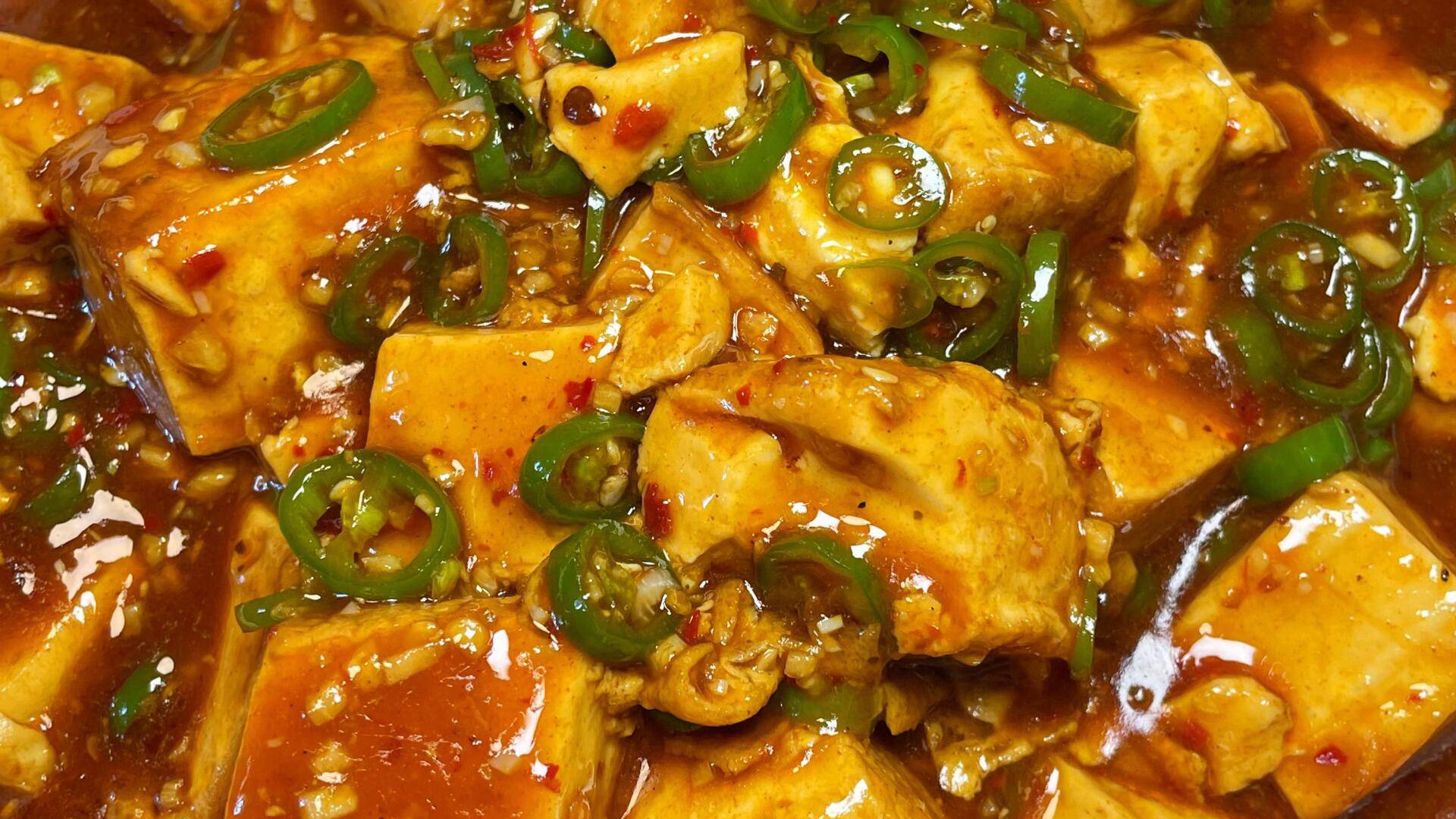 青椒豆腐：平凡食材碰撞出的鲜香魔法