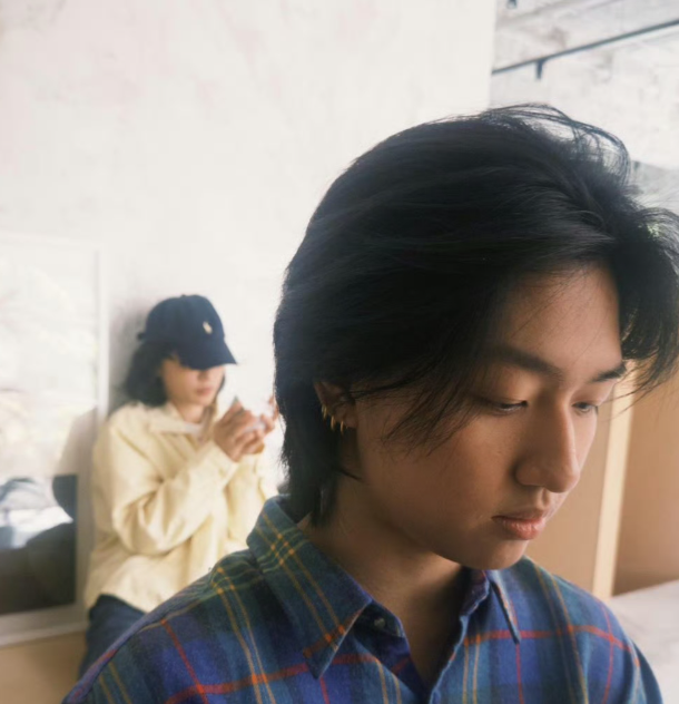 白百何难得晒出和儿子的互动动态

看完我真的忍不住感叹：白百合，儿子也太令人惊讶