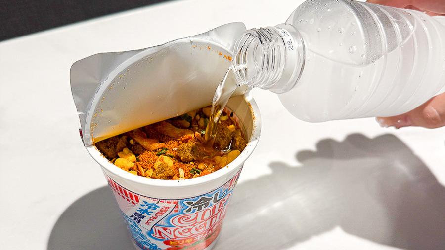 禁止用热水泡方便面？冷水专用杯面解锁夏季新吃法