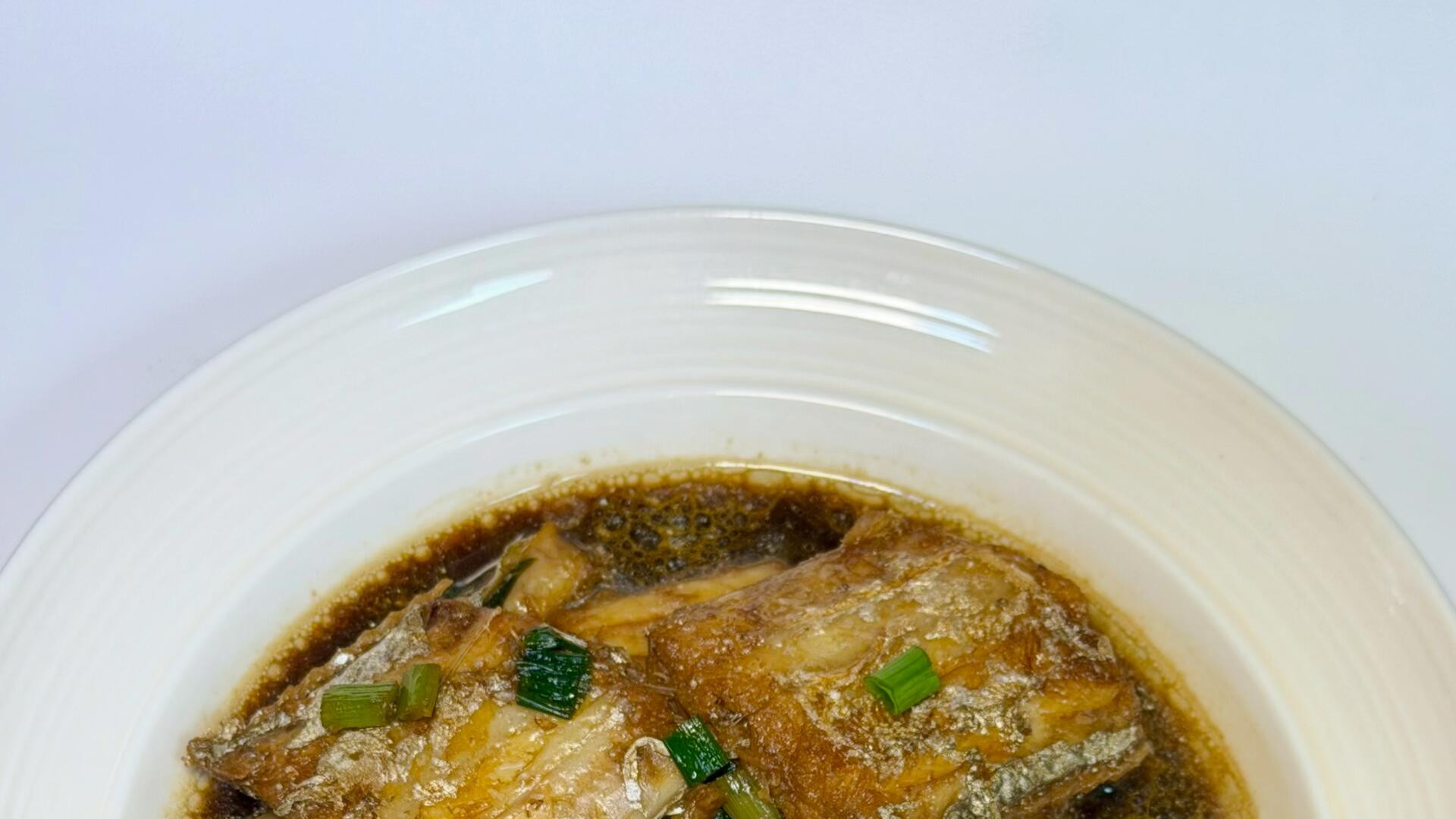 今天吃【红烧带鱼】