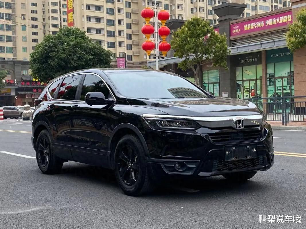 15万左右，公认最好的3款合资车，省油耐开，月薪3300也养