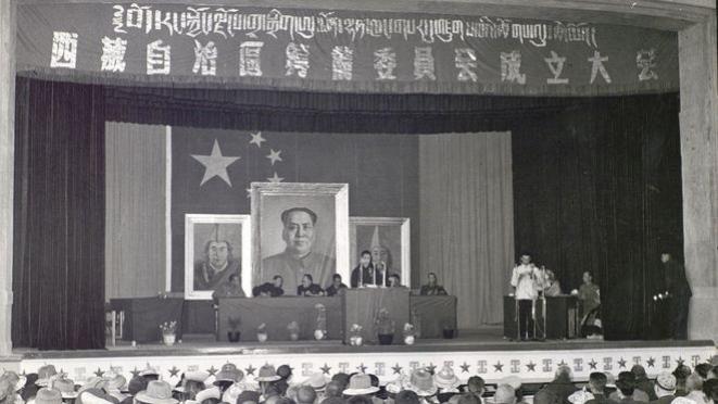 老照片 1956年的西藏 掀开了浓墨重彩的崭新篇章