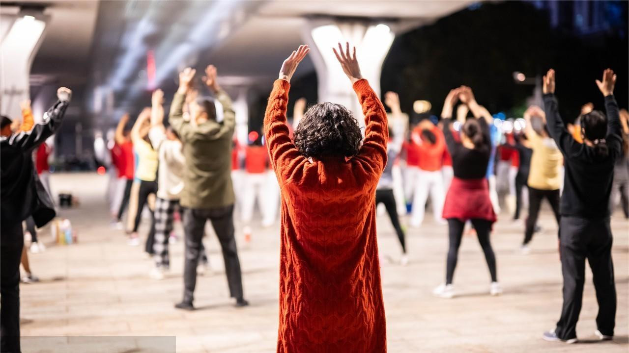 海龟制氧机和鱼跃哪个好？3 款实测，长辈用着省心才是关键