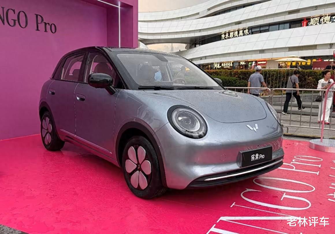 精致小车来了，续航403km+5门5座，预售5.88万起，连
