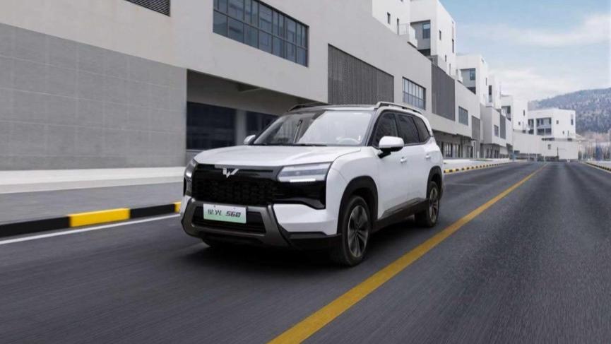 6 万级中型 SUV 天花板！五菱星光 560 开局王炸，重塑市场格局