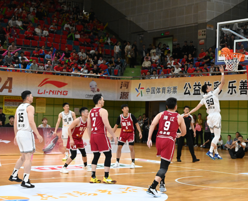 3月28日晚，2026年广东省城市篮球联赛（粤BA）常规赛第二轮火热开打，河源队