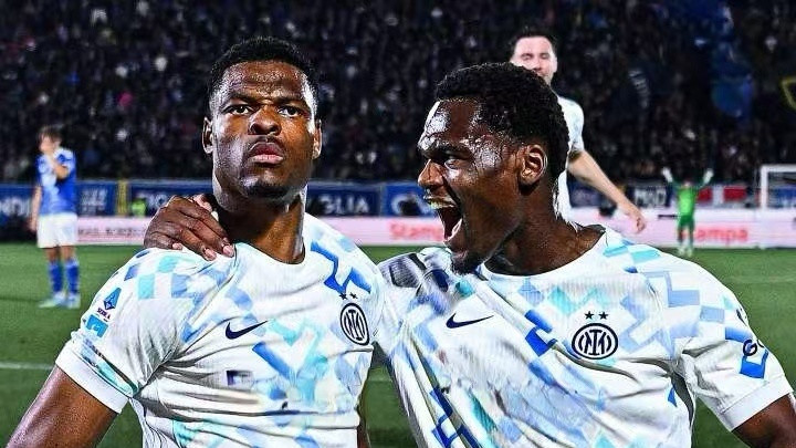 活久见！神圣联盟为死敌逆转获胜而欢呼，意甲争冠争四形势解析