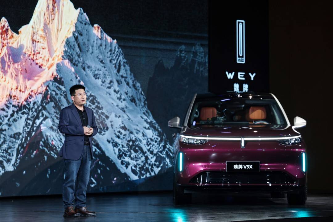 魏建军发布会批评高管：21年950场评车会背后是何管理逻辑