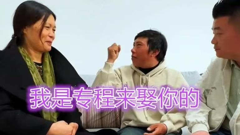 44岁小伙软饭硬吃，相中56岁富婆，使出浑身解数轻松把她拿下