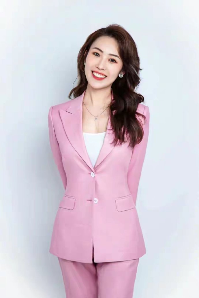 黄景瑜将上太空旅游，他所签约航天公司的CEO曾是央视女主持
北京穿越者载人航天科