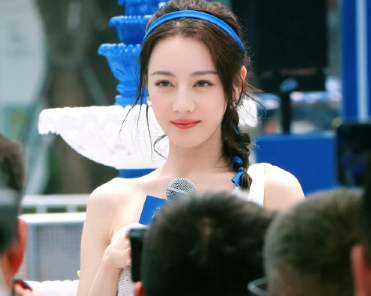 如果一个人影响到你的情绪，你的焦点应该放到控制自己情绪上