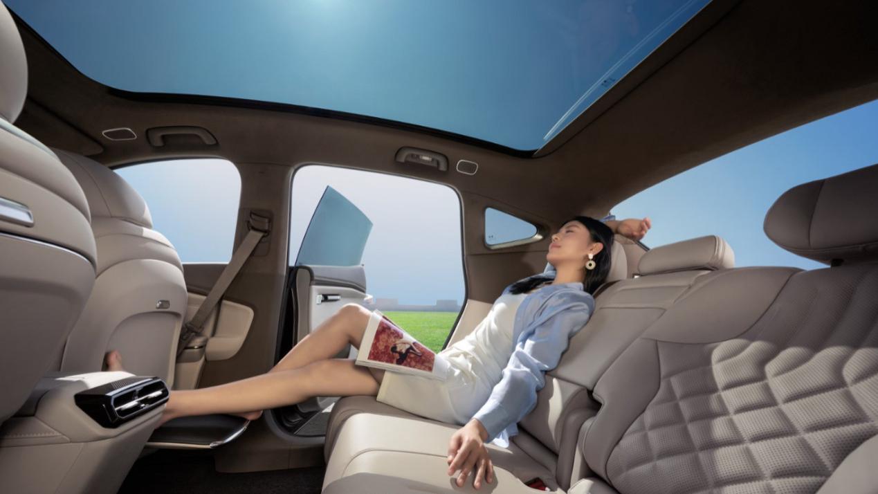 选对不选贵！15 万元左右大五座 SUV，昊铂 HT 才是真值