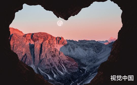 为爱隐忍三年，小姑子却把我丈夫逼向死路，拳王妻子的身份藏不住了！