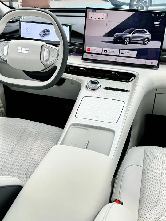 1.在2026年1-2月份，中国新能源汽车出口58.3万辆。比亚迪仅2月出口10