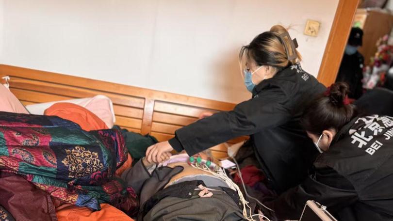 平凡坚守护安康 温情守护暖人心