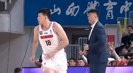 广东男篮给杜润旺提供的C类合同金额并不比同曦的顶薪合同低多少。据国内媒体消息，广