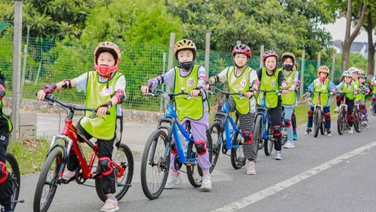 三六六社会实践｜西山骑行 + 飞盘嘉年华，冬日撒欢正当时！