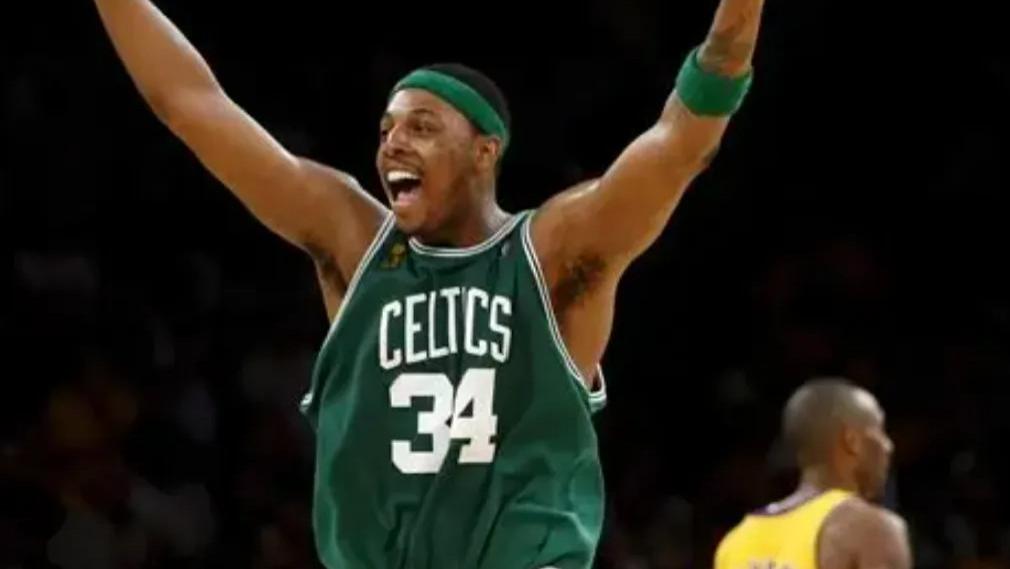 皮尔斯建议立雕像，杜兰特：厕所外搞个壁画就行