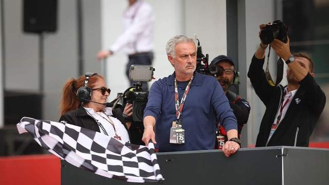 本菲卡才是心头爱，穆帅拒绝纽卡邀约，重演当年“弃皇马”的忠诚