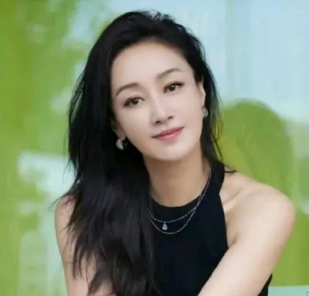 刚被浪姐淘汰赵子琪无法入睡
发文完全不留情面：“我一点都不难过！不会再来！”，直