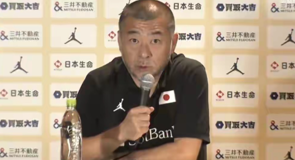 日本男篮主场80:87不敌中国男篮，赛后主帅桶谷大点评耐人寻味:

“很遗憾，我