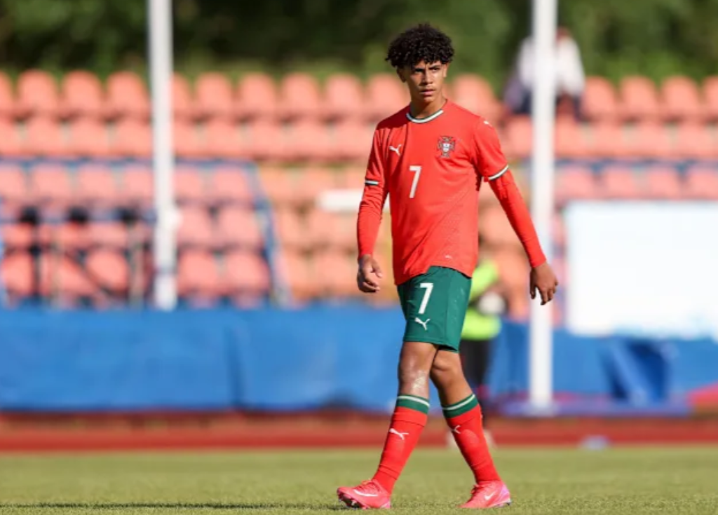 克里斯蒂亚诺·罗纳尔多二世本周在皇家马德里U16梯队参加了训练。据ESPN报道，