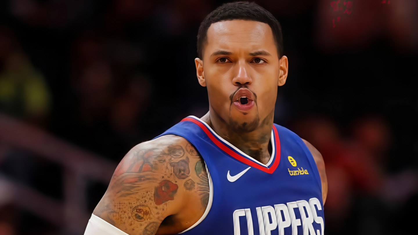 迈克·斯科特，NBA赛场上的橄榄球球迷