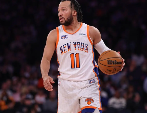 NBA东部决赛，米切尔接受了采访，谈到第四节的布伦森。“我们让他打得有点太舒服了