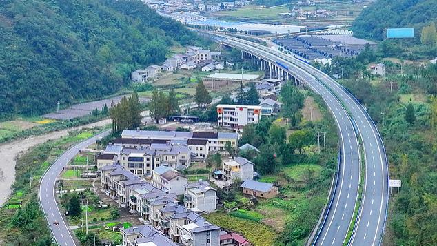 湖北沪蓉高速公路延长线发布第一次环评公示！线路全长25.8公里