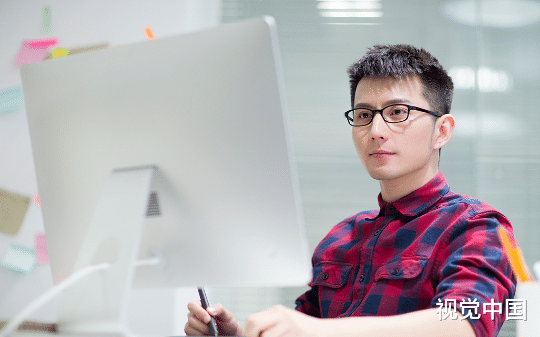 杭州程序员小张，因外卖多次被偷，特意点了个变态辣，却不知偷外卖的是个7岁小孩，被辣进了医院