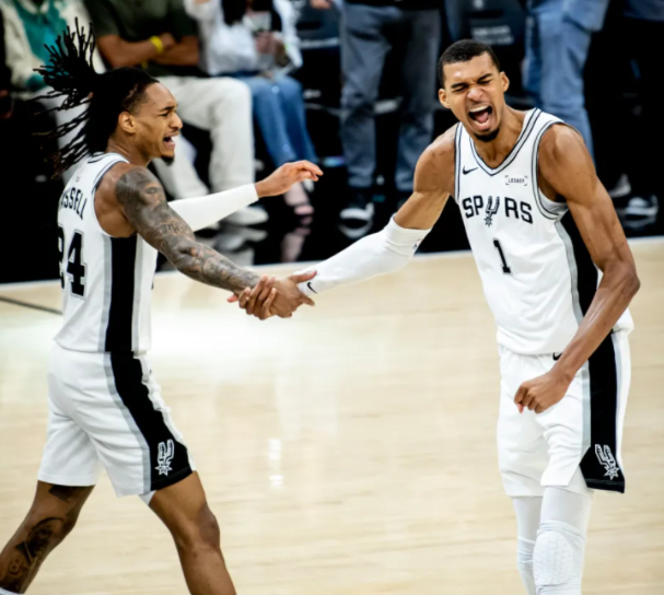 NBA西决G5天王山之战：马刺vs雷霆，文班亚马33+8攻防统治！雷霆米切尔缺阵