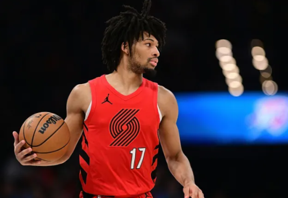 波特兰开拓者队表示，影像检查结果显示谢登-夏普左腓骨出现应力反应。
夏普将在4-